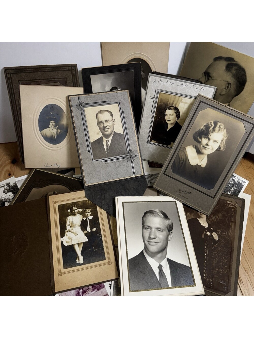 40 Antique & Vintage Photos Portraits Snapshots Cabinet Cards Family Ephemera